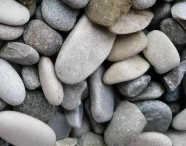 Где заказать гальку и каменную крошку с доставкой?  в Таганроге